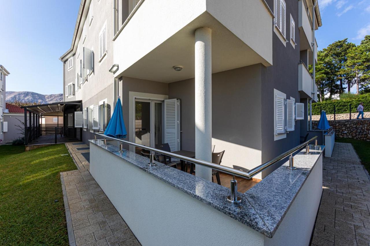 Apartments Crnekovic Tomislava 8A Baska  Ngoại thất bức ảnh