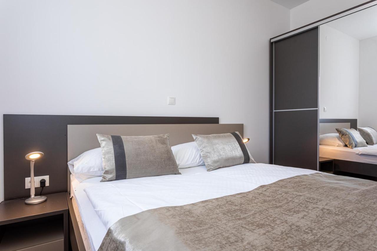 Apartments Crnekovic Tomislava 8A Baska  Ngoại thất bức ảnh